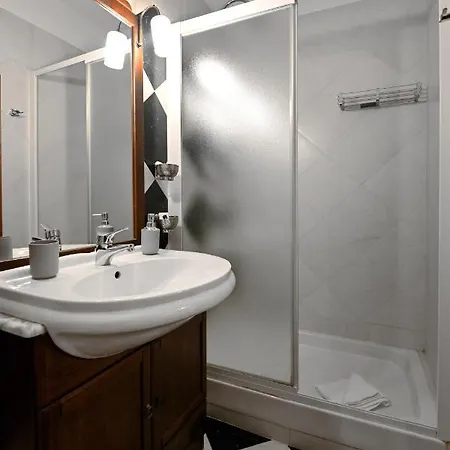 Vicolo Dell'aquila - Residenze Romanae Gasthof 4*