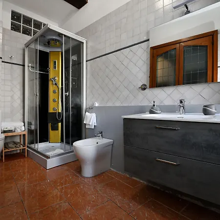 Vicolo Dell'aquila - Residenze Romanae 4*