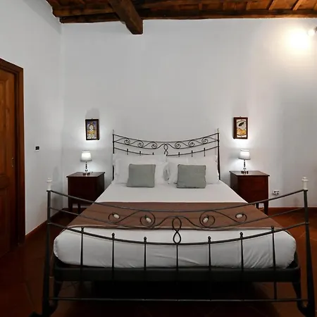 Vicolo Dell'aquila - Residenze Romanae * Řím