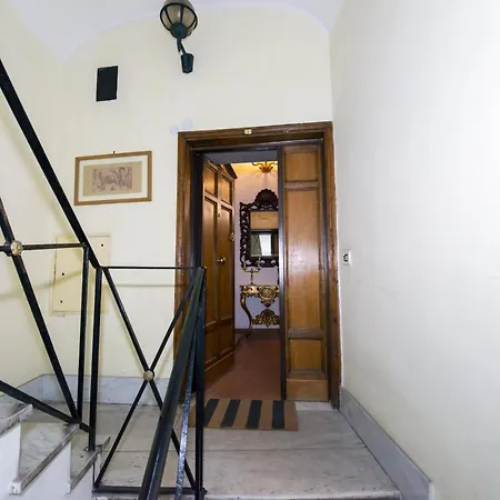 Vicolo Dell'aquila - Residenze Romanae *