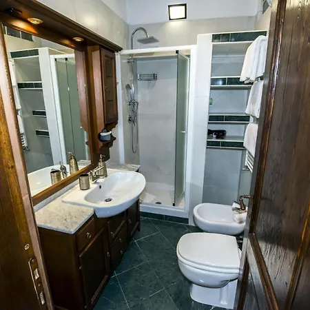 Vicolo Dell'aquila - Residenze Romanae Penzion